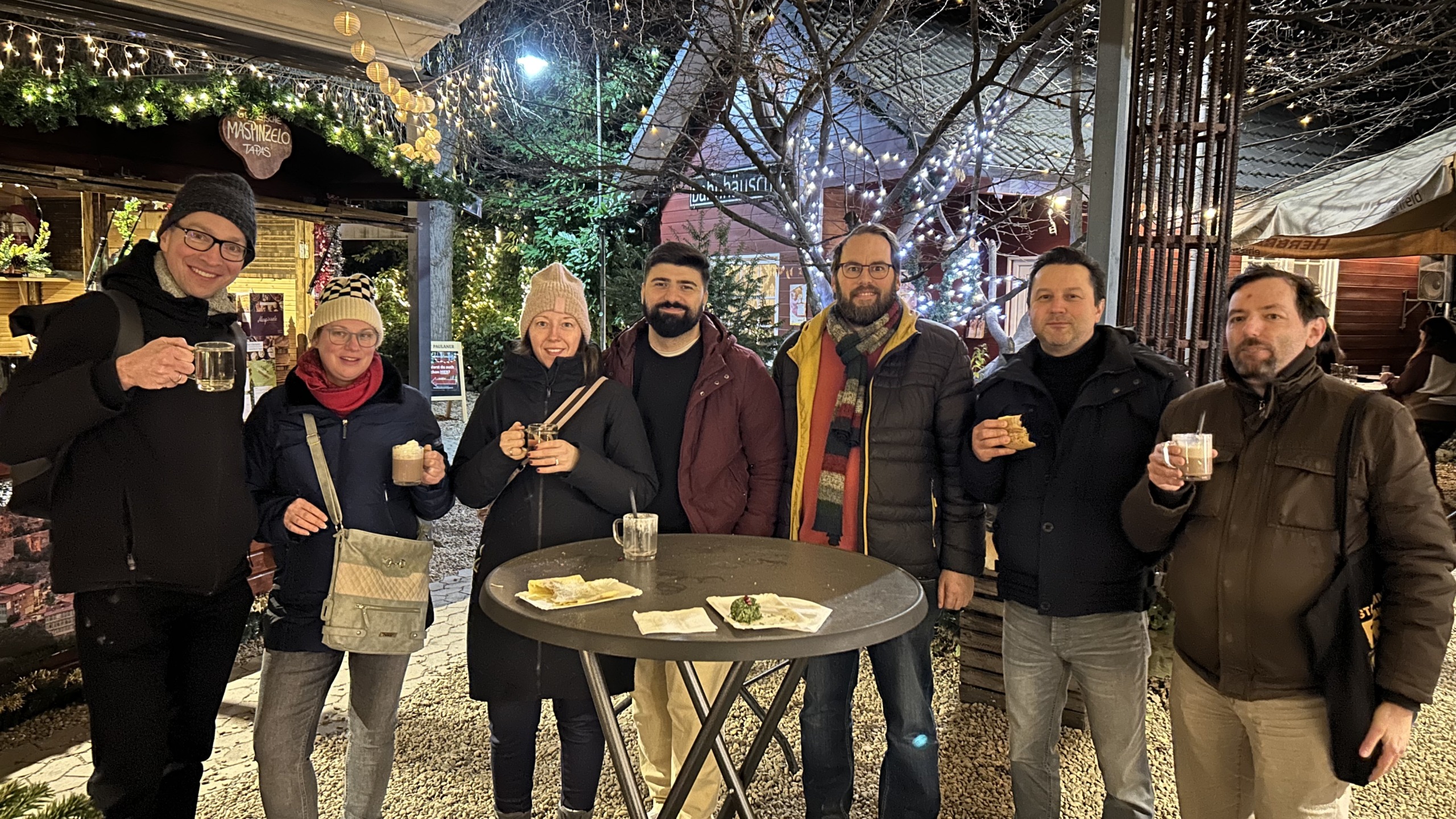 In-vivo-Weihnachtsmarkt & Eisstockschießen